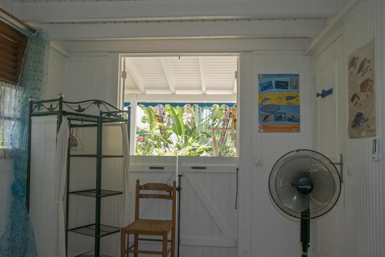 Gite Le Colibri Bungalow Azur Avec Reserve D'Eau Сен-Франсуа Экстерьер фото